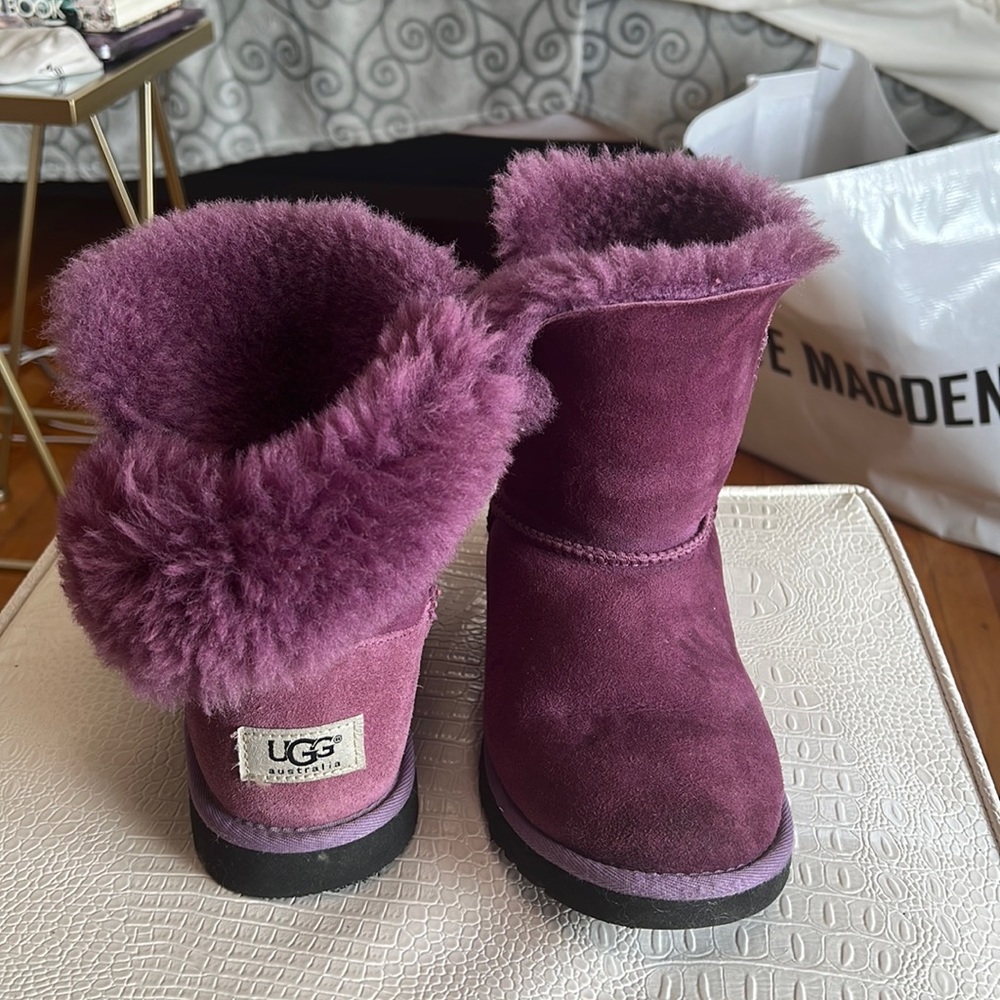 Purple UGGS size 5